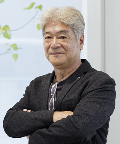 西岡　利明