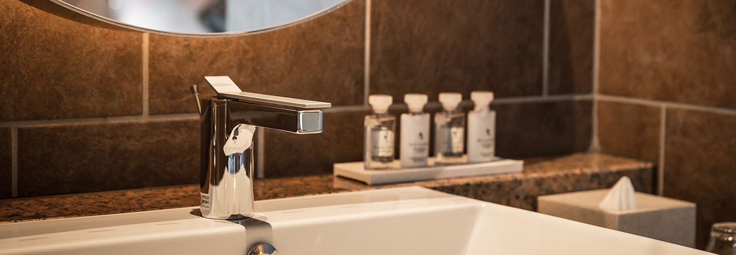 利用シーン 洗面・トイレの検索結果 | 商品のご案内 | SANEI｜デザイン性に優れた水まわり用品、水栓メーカー